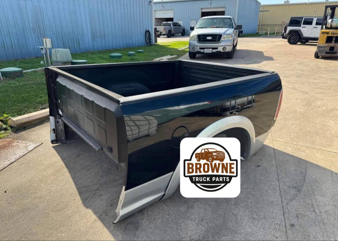 Dodge Ram 2500 3500 Short Bed 6ft - Image 4